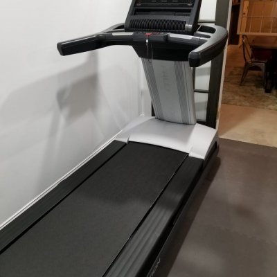back view of a treadmill
